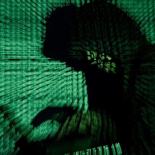 Denuncian una filtración masiva de datos de argentinos en la dark web