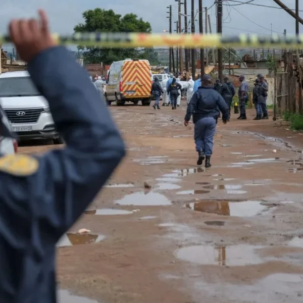 Al menos nueve muertos y 10 heridos en un tiroteo masivo en un bar de Sudáfrica