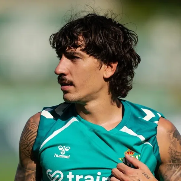 Héctor Bellerín: cuestiona la masculinidad hegemónica y la "incomodidad" de los colectivos LGTBIQ+ en el fútbol