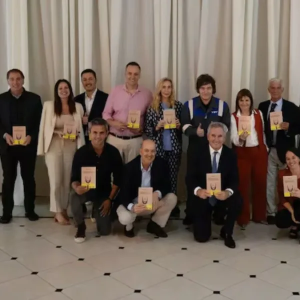 El Gobierno autorizó aumentos para ministros y altos funcionarios, pero no detalló de cuánto será 