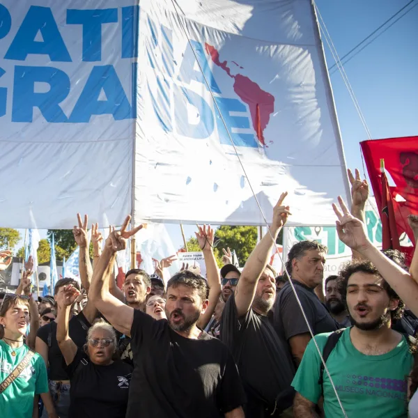 Movilización a la Embajada de EE.UU. "contra la intervención en Venezuela"