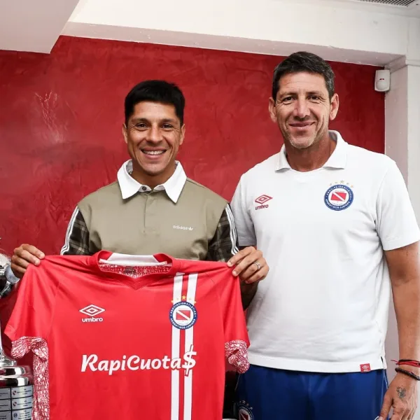 Enzo Pérez fue oficializado como nuevo refuerzo de Argentinos Juniors