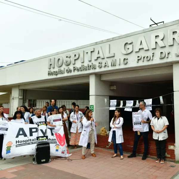 Denuncian la expulsión anticipada de 45 niños del Hospital Garrahan