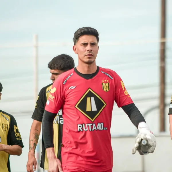 Un arquero de Deportivo Madryn sufrió un paro cardiorrespiratorio en pleno entrenamiento