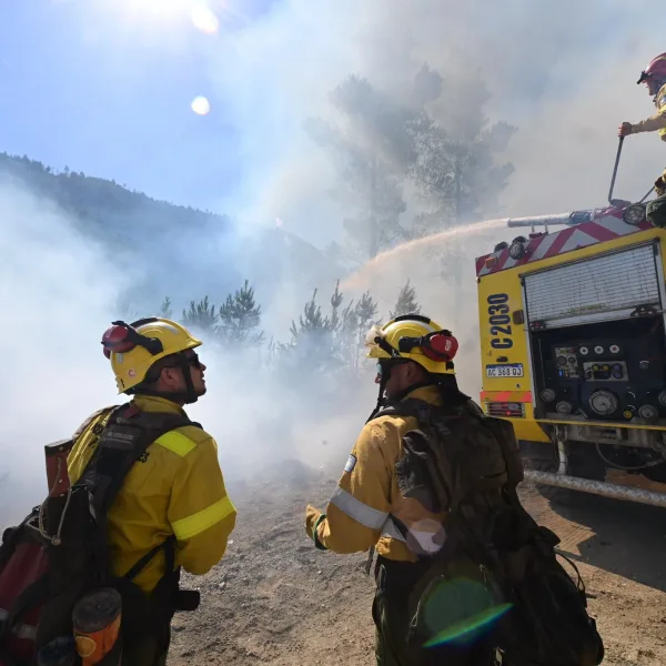 Resumen: Córdoba ayuda a controlar el fuego en la Patagonia, Salta afronta las inundaciones, CABA realiza obras viales y más....