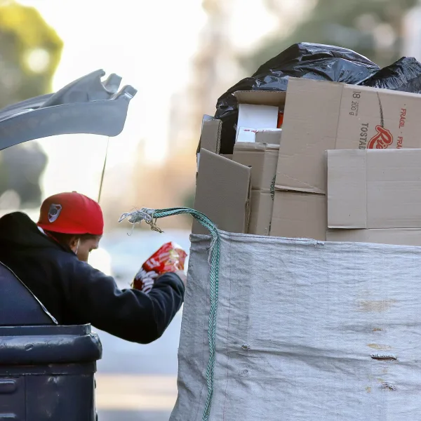 Una familia tipo necesita ganar $1.308.713 por mes para no quedar bajo la línea de pobreza 