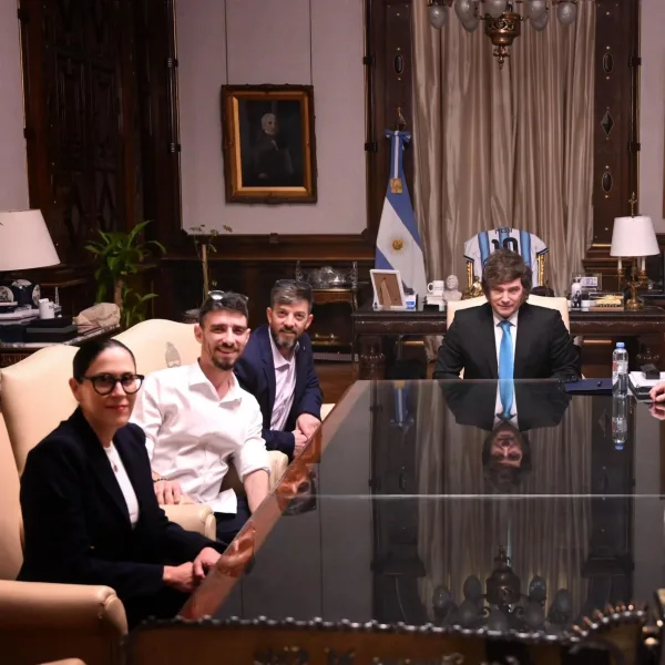 Milei recibe en Casa Rosada a dos argentinos liberados de Hamás