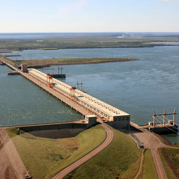 El Ejecutivo redefinió la estructura argentina en Central Hidroeléctrica Yacyretá