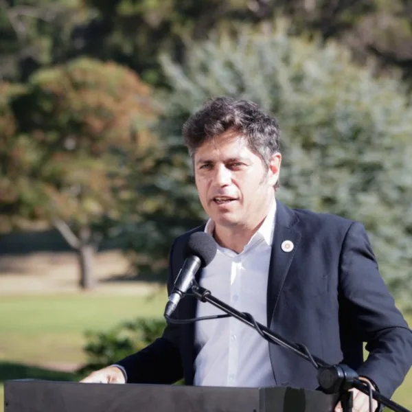 Kicillof contra la política económica de Milei: “Devolvé a las provincias todo lo que te robaste”