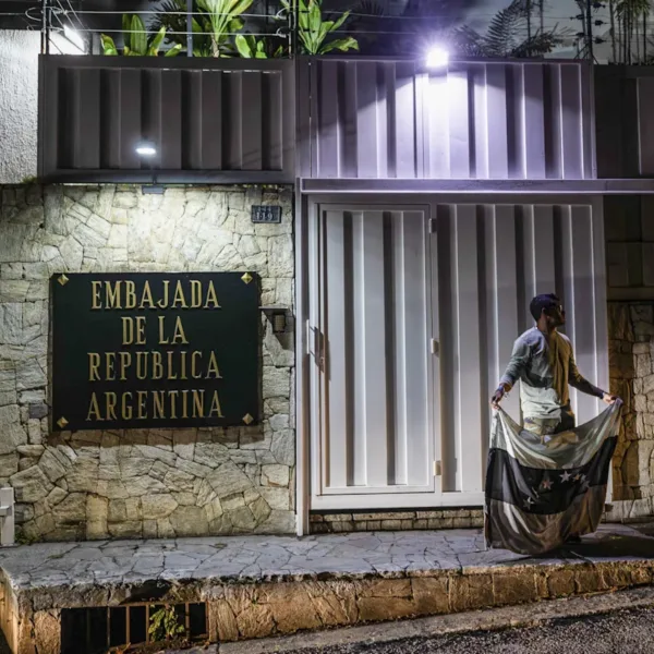 El retiro de Brasil dejó sin custodia a la embajada argentina en Venezuela
