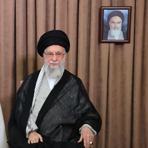 Jamenei afirmó que Irán derrotó los planes de Estados Unidos e Israel tras “extinguir la sedición”