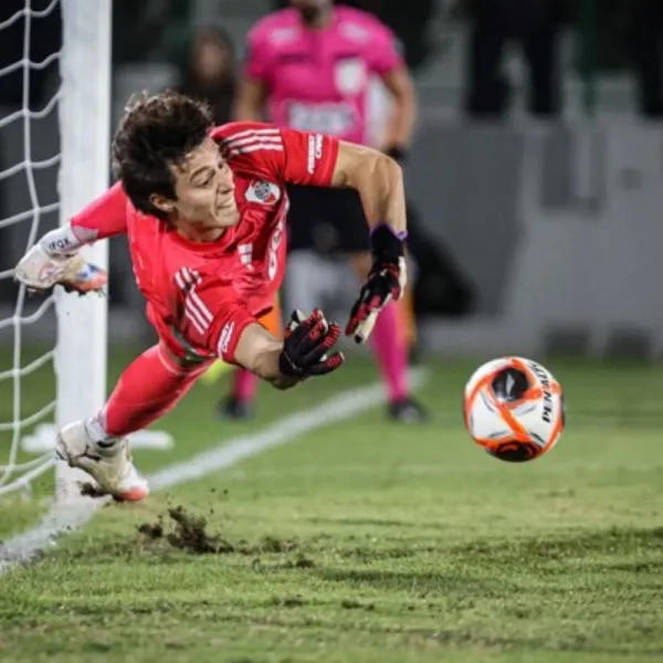 River ganó por penales ante Peñarol, con atajadas clave de Santiago Beltrán