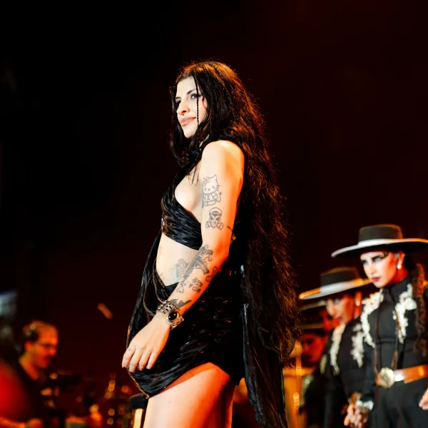 Cazzu debutó en Jesús María y confirmó un 2026 a pura expansión internacional