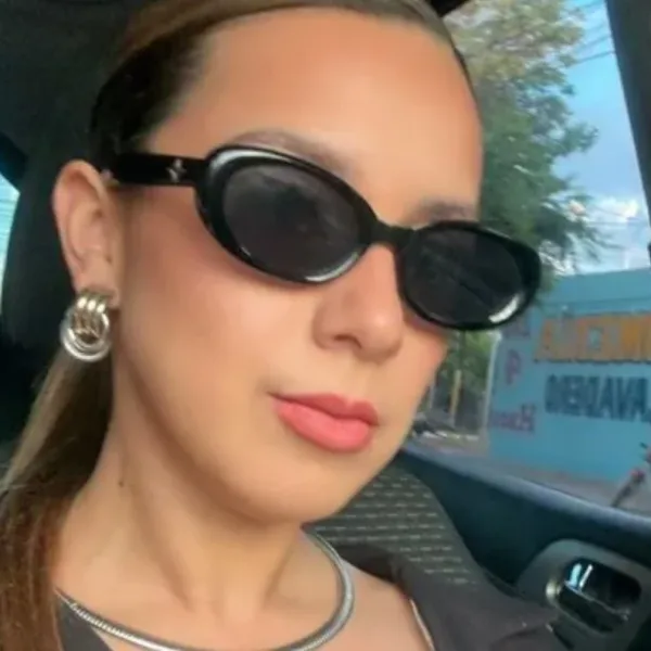 La abogada santiagueña acusada de racismo y retenida en Brasil, busca ser recibida por el cónsul argentino