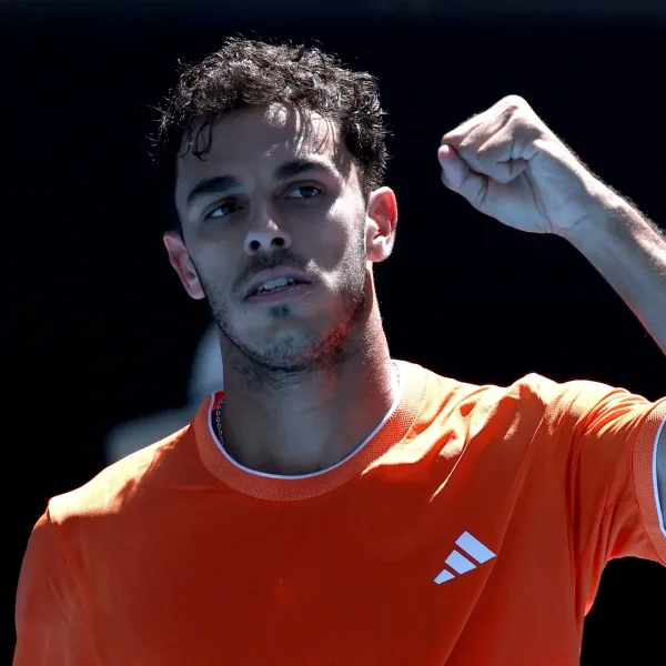 Francisco Cerúndolo y Tomás Etcheverry avanzaron a la tercera ronda del Australian Open