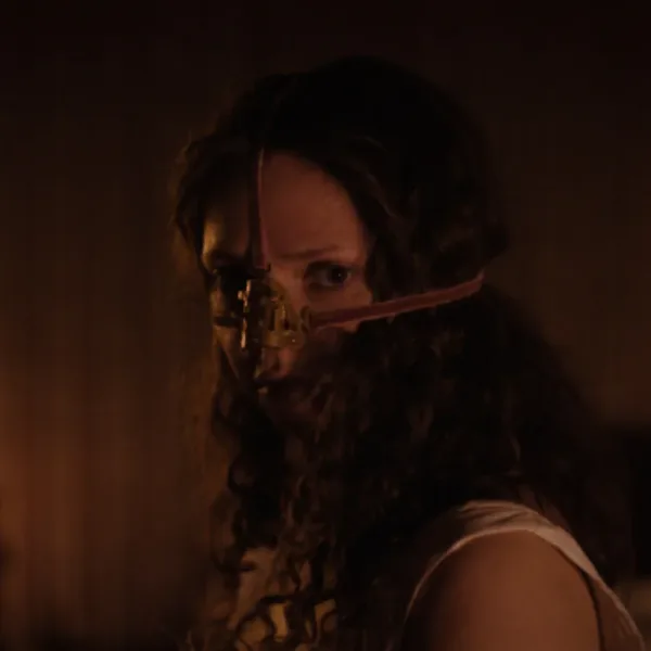 "La Hermanastra Fea" llega el 23 de enero a plataformas: ¿dónde vas a poder ver el nuevo film de body-horror?