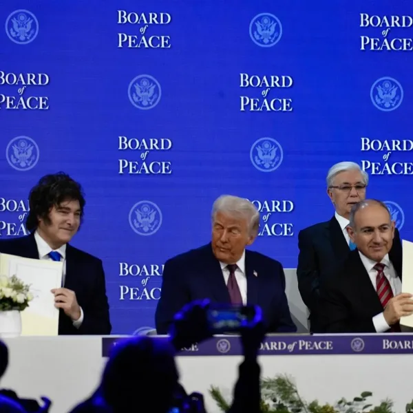 Milei firmó la integración de Argentina al Consejo de la Paz creado por Trump