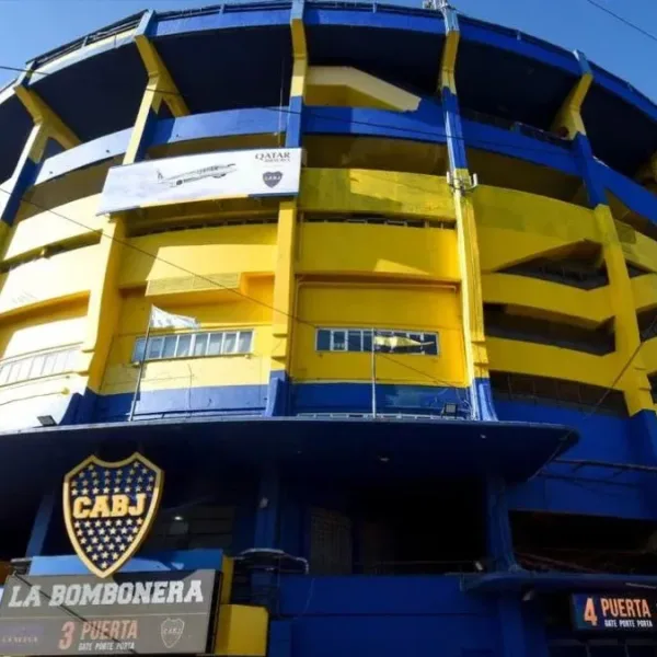 Incendio frente a la Bombonera: se prendió fuego un restaurante a horas del debut de Boca