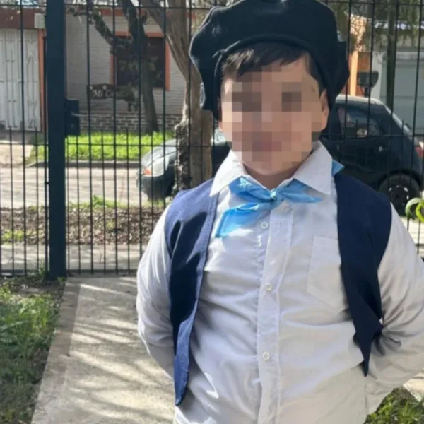 Tras confirmar lesiones cerebrales y cervicales, volvieron a operar a Bastián, el niño herido en el choque de Pinamar