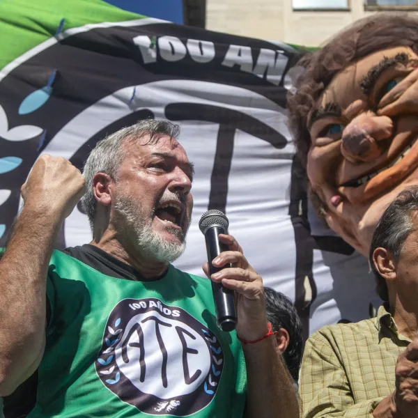 ATE reúne a gremios estatales para definir medidas contra la reforma laboral