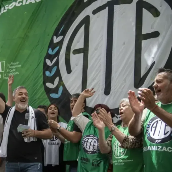 Sindicatos estatales convocan a un paro el día que se tratará la reforma laboral