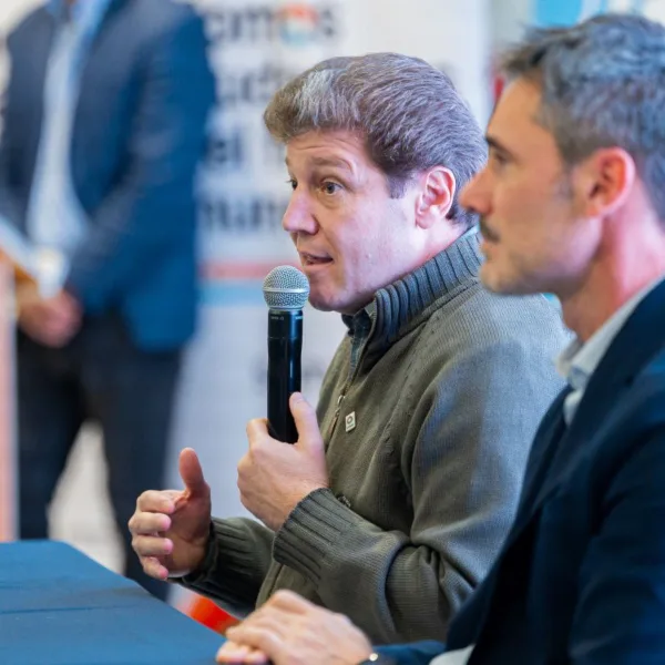 Tierra del Fuego: el gobernador criticó la intervención del puerto y denunció una "entrega de soberanía" a EE.UU.