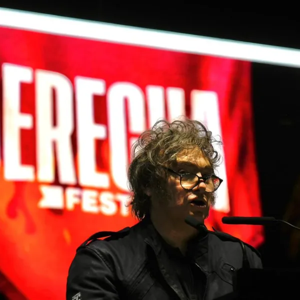 En medio de la pelea con Techint, Milei cargó contra los empresarios que "hacen negocios turbios con el Estado"