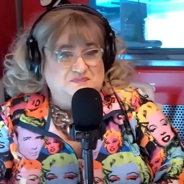Agredieron a "La Barby" a la salida de la radio: "El señor estaba en contra de los homosexuales y me empezó a pegar"