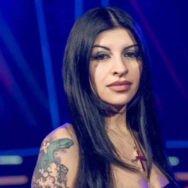 Cazzu lideró una colecta para ayudar a combatir los incendios en la Patagonia