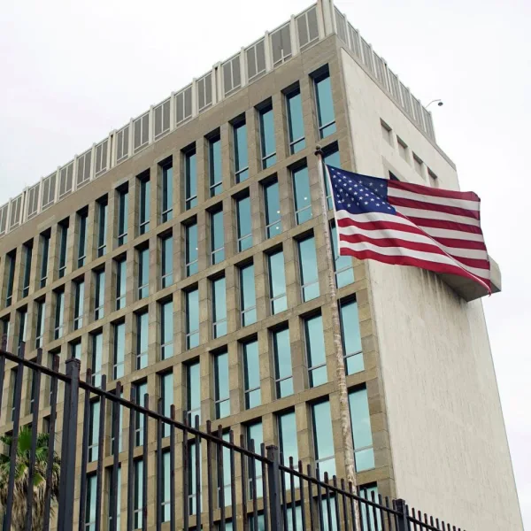 Tensión en Cuba: embajadas activan planes de evacuación ante la presión de Estados Unidos