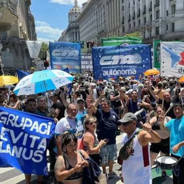 Representantes de capitanes y oficiales fluviales de pesca y cabotaje marítimo rechazaron la iniciativa por considerar que debilita derechos laborales y promueve desregulación en su actividad