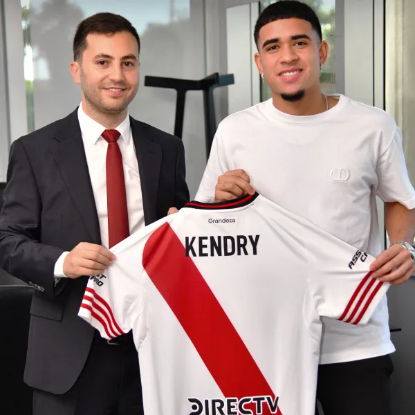 Gallardo tiene a su cuarto refuerzo: River cerró la incorporación de Kendry Páez