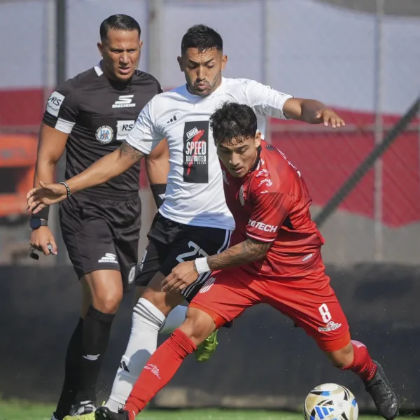 Barracas Central y Deportivo Riestra empataron 1-1 en un partido polémico
