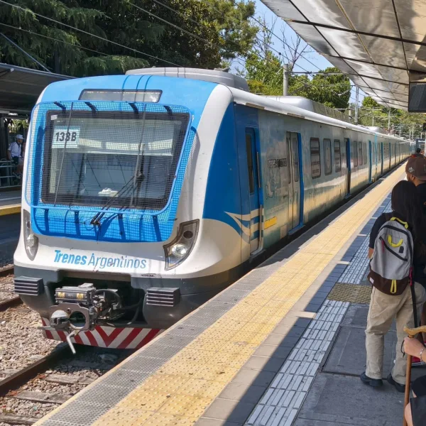 Reunión clave entre el Gobierno y La Fraternidad para intentar frenar el paro de trenes