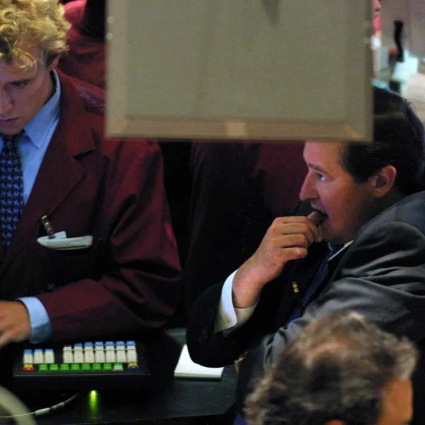 Fuerte baja de acciones argentinas en Wall Street y sube el riesgo país