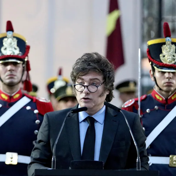 Milei encabezará en Santa Fe el acto por el traslado del sable corvo de San Martín