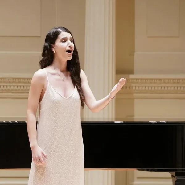 La única artista hispana y argentina que llegó a cantar en el Metropolitan Opera