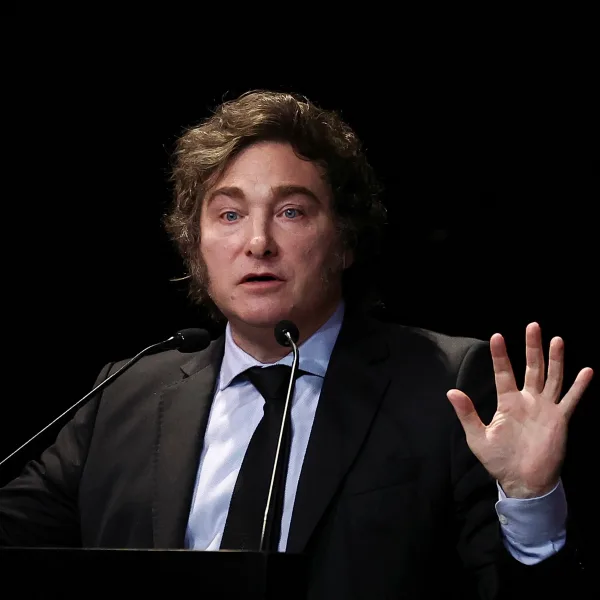 El Gobierno intima a los gremios a abstenerse del paro general