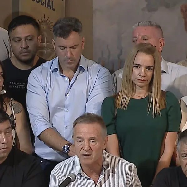 La CGT ratificó el paro contra la reforma laboral; Milei vuelve a EEUU; Cerró FATE y despidió a más de 900 empleados; y más...