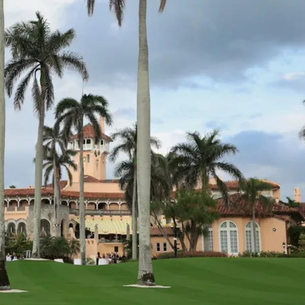 Un hombre armado fue abatido al intentar ingresar a Mar-a-Lago mientras Trump estaba en Washington