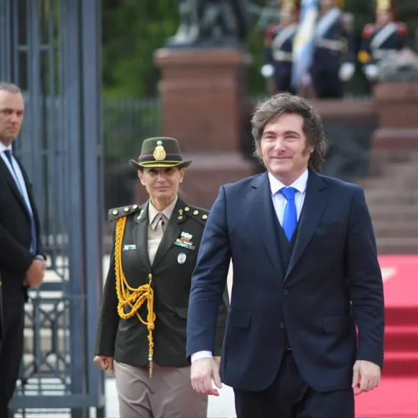 Javier Milei encabezó el acto en homenaje por el 248° aniversario del natalicio de San Martín