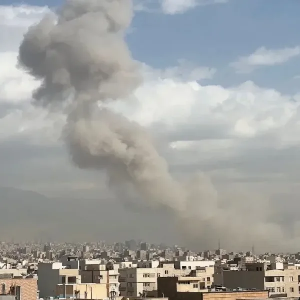 Irán lanzó misiles en Medio Oriente y amenazó a Estados Unidos