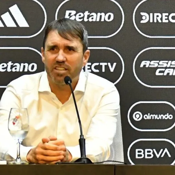 Coudet fue presentado en River: ilusión, confianza en el plantel y pedido de "unión" a los hinchas