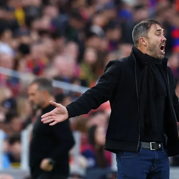 Eduardo Coudet llegó al país y será presentado como nuevo técnico de River