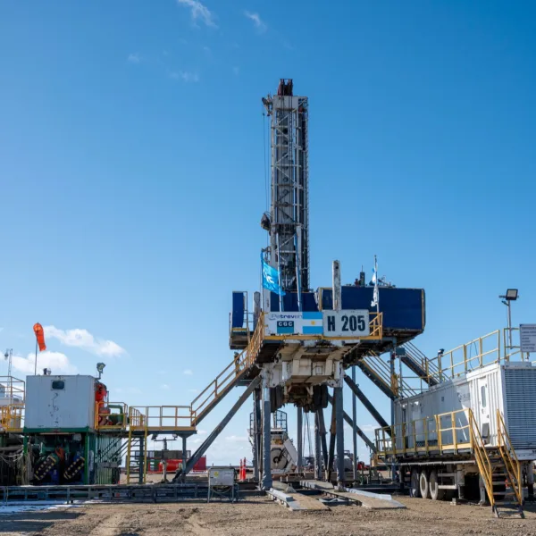 El barril de petróleo supera los u$s85 en medio del conflicto en Medio Oriente