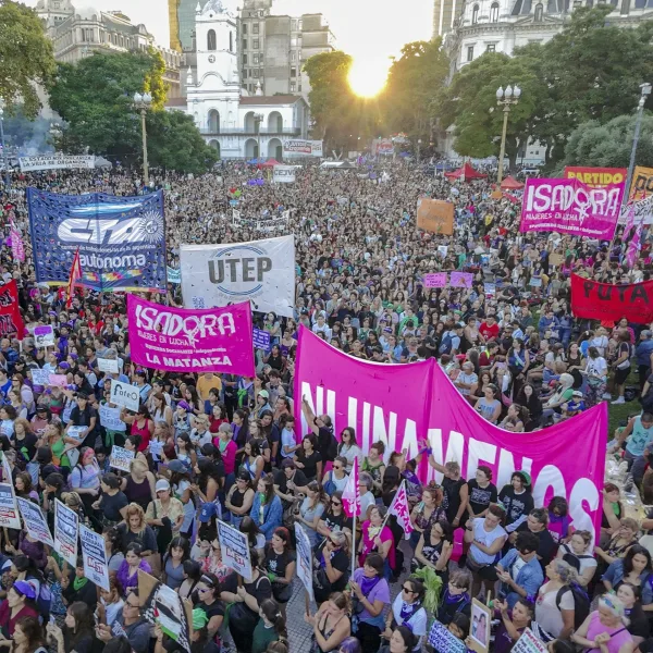 Organizaciones feministas se manifestaron en todo el país por el 8M