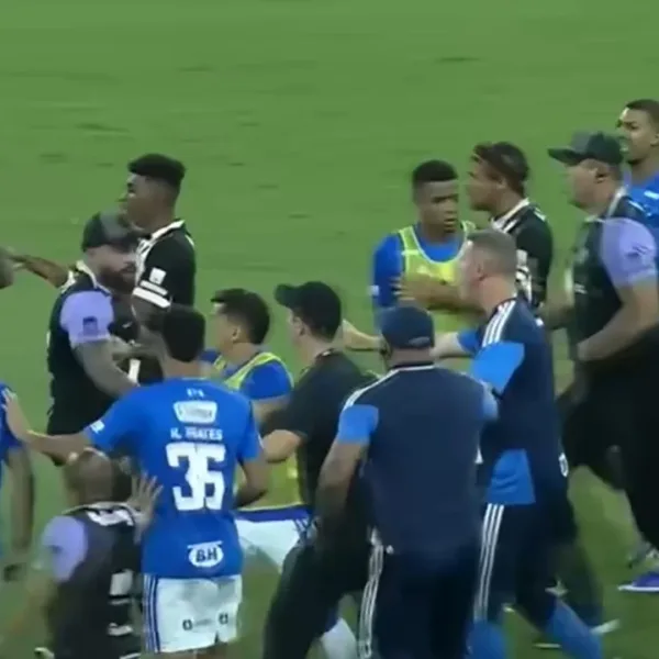 Batalla campal en la final entre Cruzeiro y Atlético Mineiro: hubo 23 expulsados