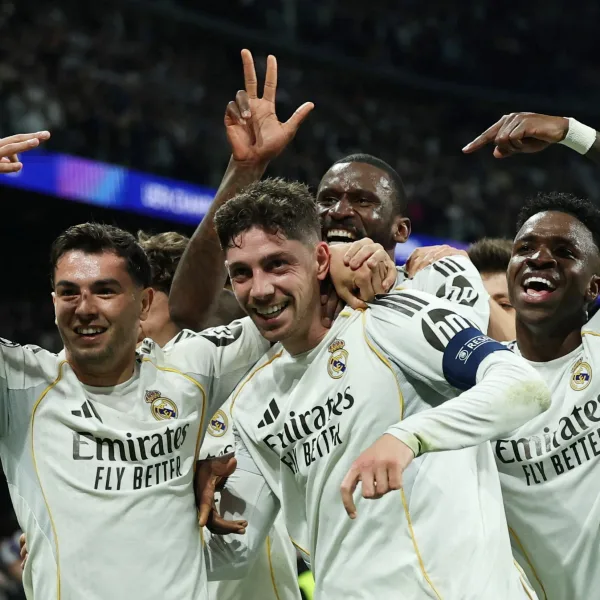 Con un triplete de Federico Valverde, Real Madrid venció al Manchester City por los octavos de final de la Champions 