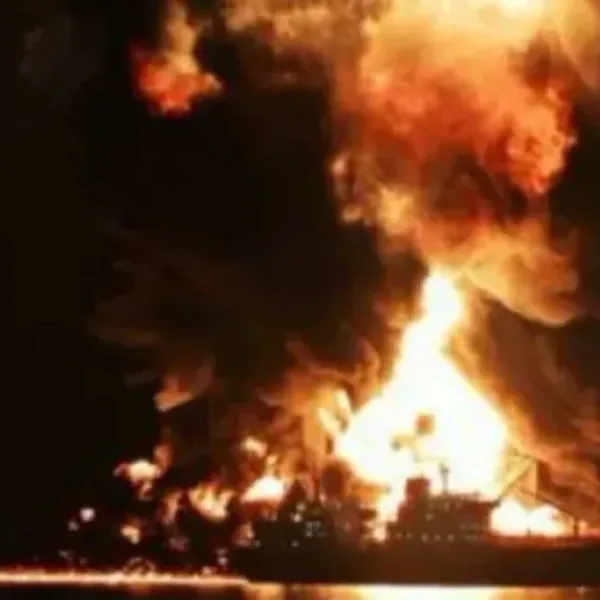 Irán atacó dos buques cerca de Irak y hay al menos un muerto: el petróleo se dispara cerca de los USD 100