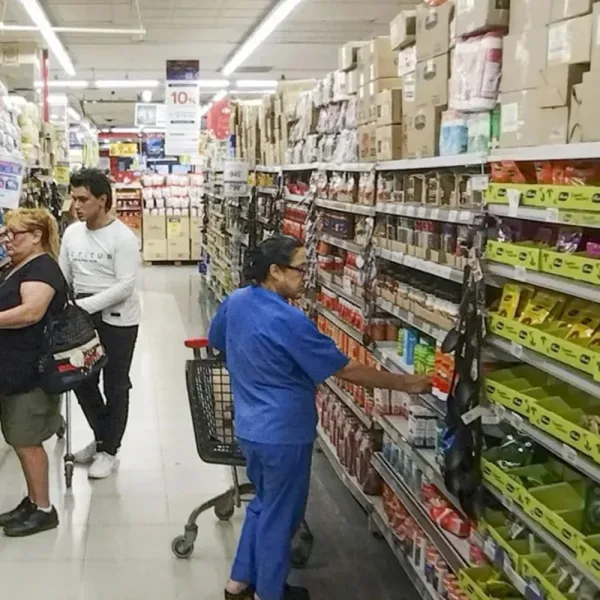 El INDEC dará a conocer la inflación de febrero; los senadores tendrán un aumento de sueldo; Úbeda habló sobre el empate de Boca y más...